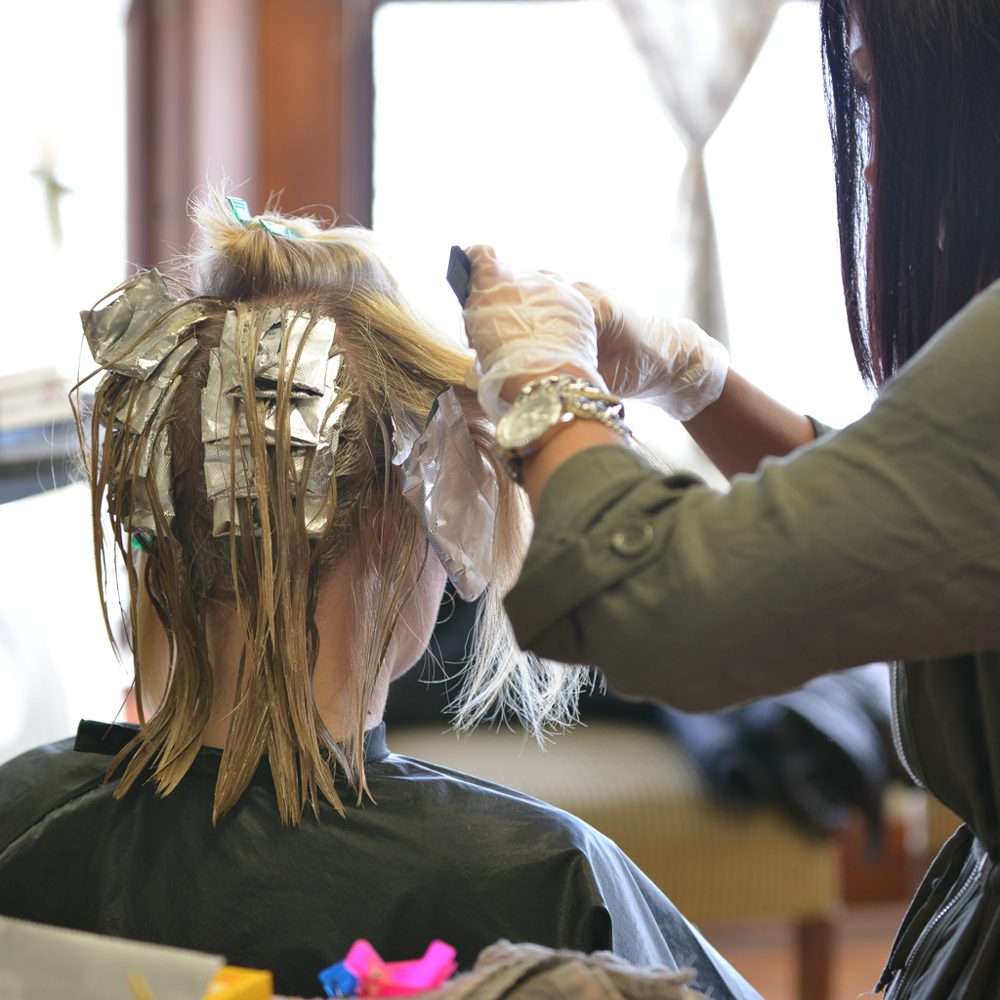A full head of foils